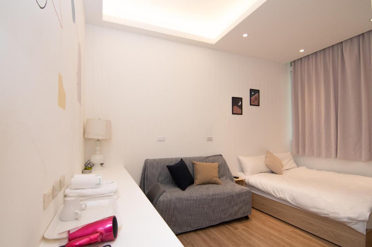 Sleepie Muti-Minsu Center Apartment Каосюн Екстериор снимка
